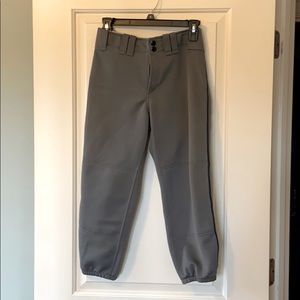 Women’s Small Mizuno Grey w/navy piping softball pants